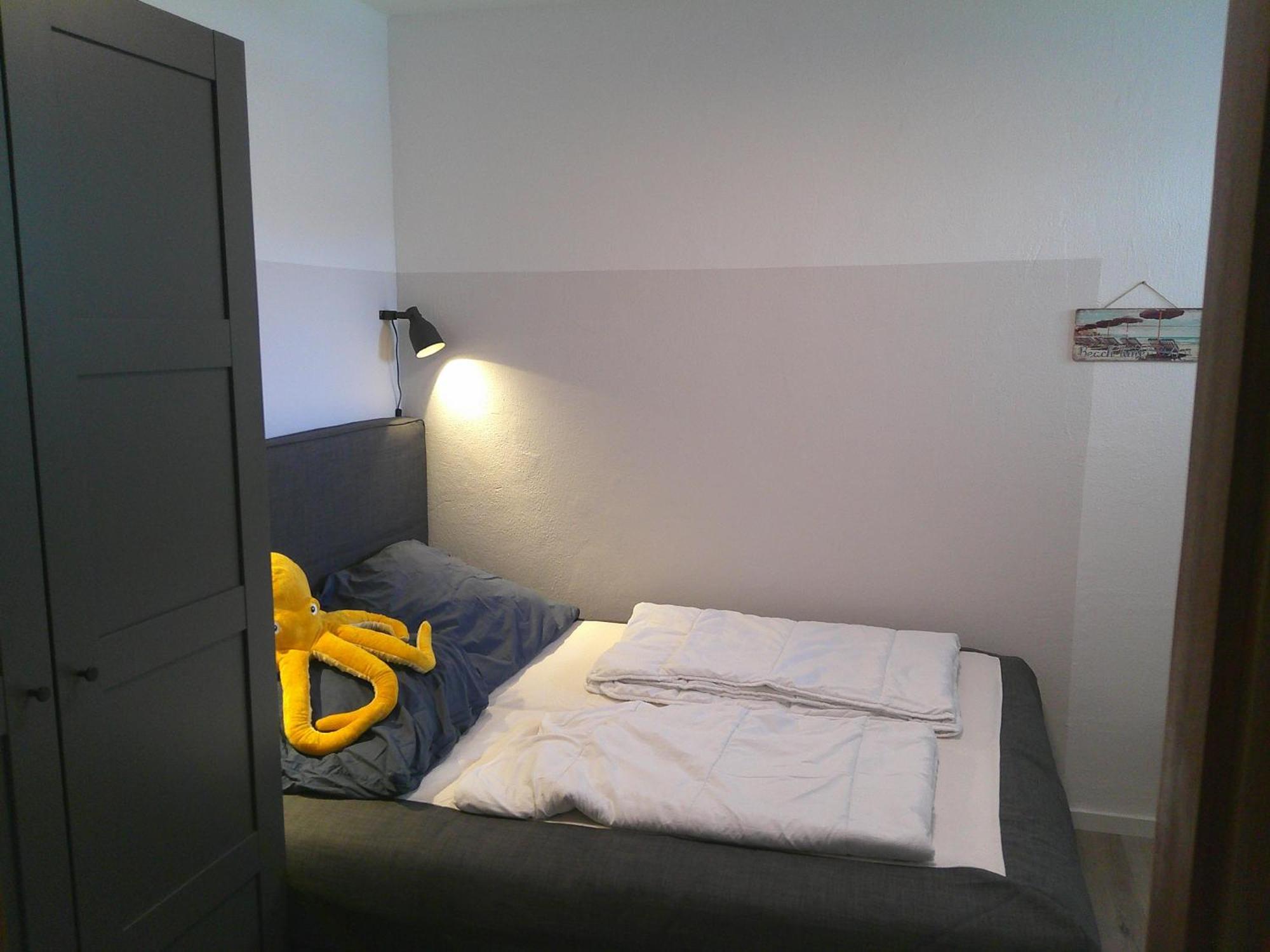 Fuerstenhof 325 *